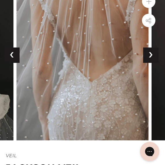 UNTAMED PETALS BY AMANDA JUDGE Pearl-Embellished White Veil -NEVER WORN